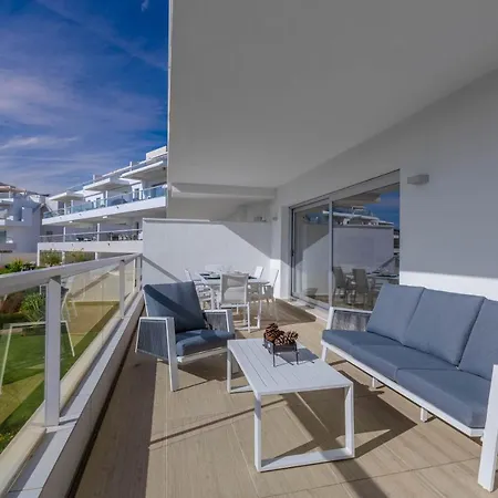 Front Line La Cala Golf Apartamento *